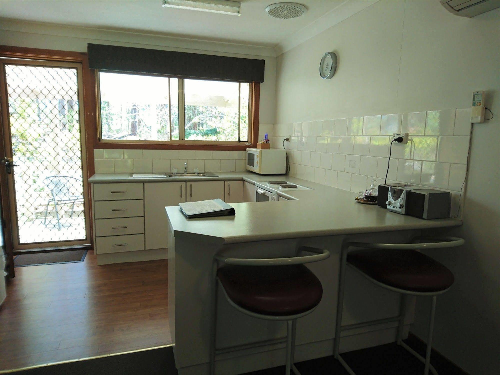 Chiltern Lodge Country Retreat Old Bar Esterno foto